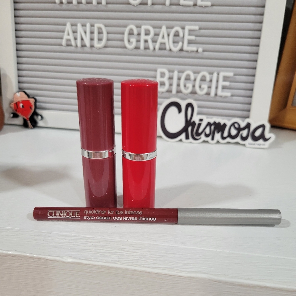 New Clinique Lipstick and Lip Liner Set - Red and Burgundy